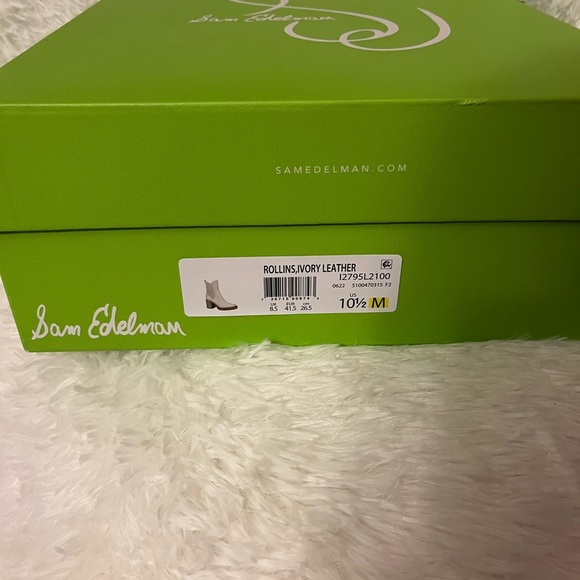NWT Sam Edelman Rollins Block Heel Chelsea Boot in Modern Ivory - Picture 2 of 13